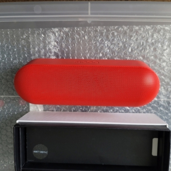 Beats By Dre Pill+ Portable Speaker - Red - Picture 4 of 9